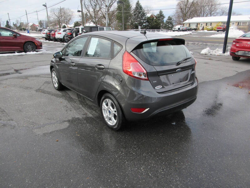 2015 Ford Fiesta SE