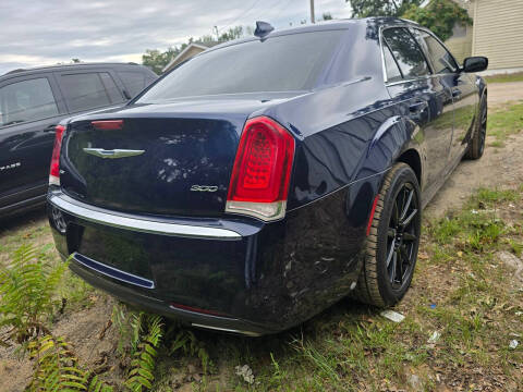 2016 Chrysler 300 Limited