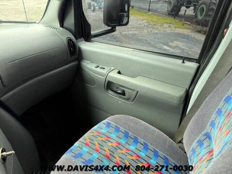 2005 Ford E-Series E-450 SD