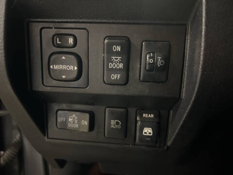 2018 Toyota Tundra SR5