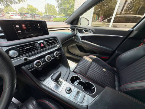 2022 Genesis G70