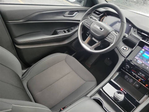 2024 Jeep Grand Cherokee Laredo X