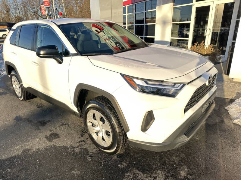 2024 Toyota RAV4 LE