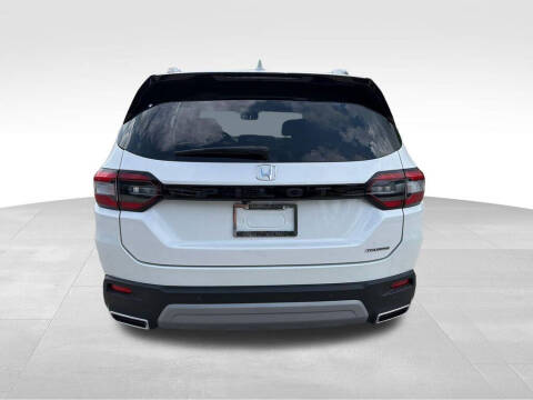 2024 Honda Pilot Touring