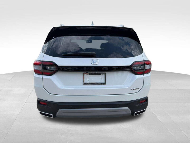 2024 Honda Pilot Touring