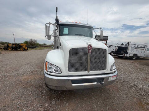 2019 Kenworth T270
