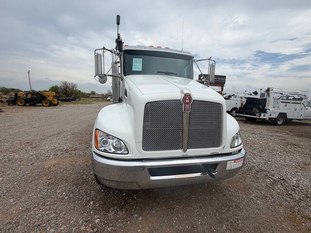 2019 Kenworth T270