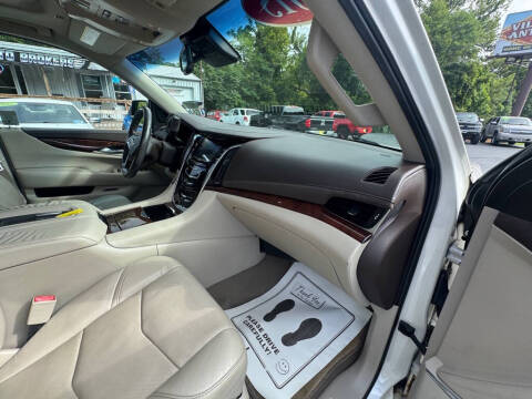 2015 Cadillac Escalade Luxury