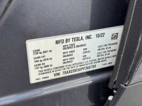 2023 Tesla Model X Standard Range