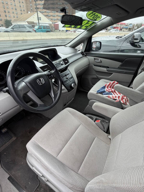 2011 Honda Odyssey LX