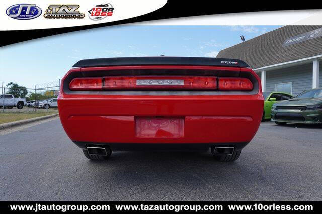 2010 Dodge Challenger SRT8