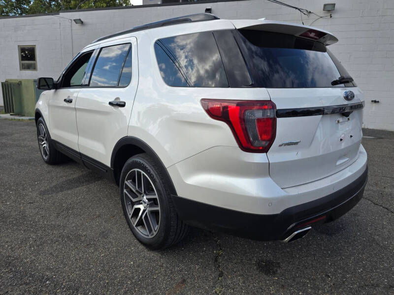 2016 Ford Explorer Sport