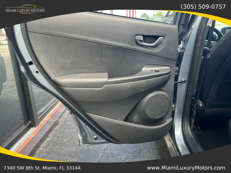 2020 Hyundai Kona SEL