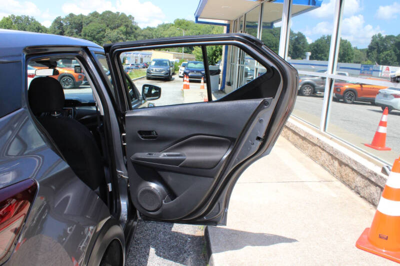 2023 Nissan Kicks S