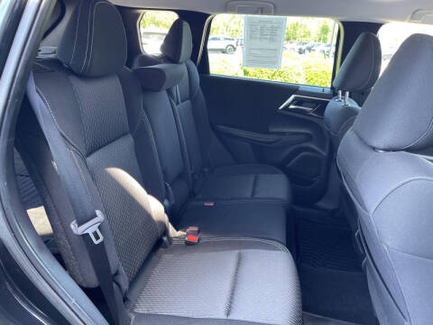 2022 Mitsubishi Outlander ES