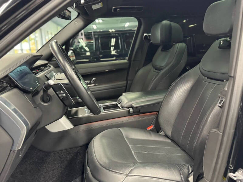 2023 Land Rover Range Rover P530 SV LWB