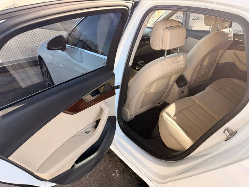 2021 Audi A4 quattro Premium 40 TFSI