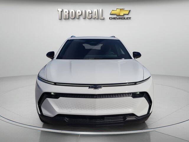 2026 Chevrolet Equinox EV LT 2