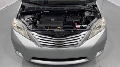 2011 Toyota Sienna Limited 7-Passenger
