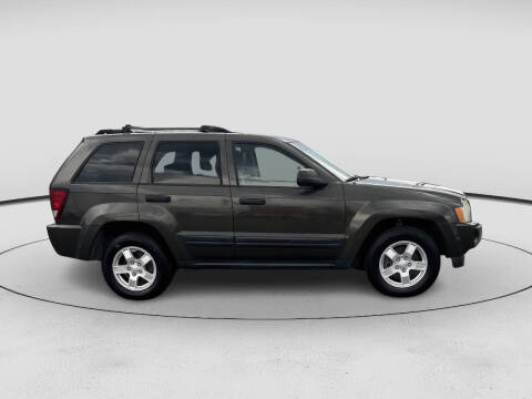 2005 Jeep Grand Cherokee Laredo