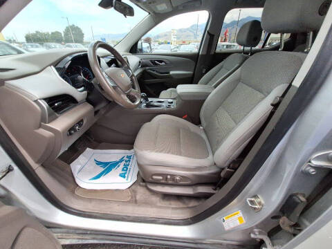 2020 Chevrolet Traverse LT Cloth
