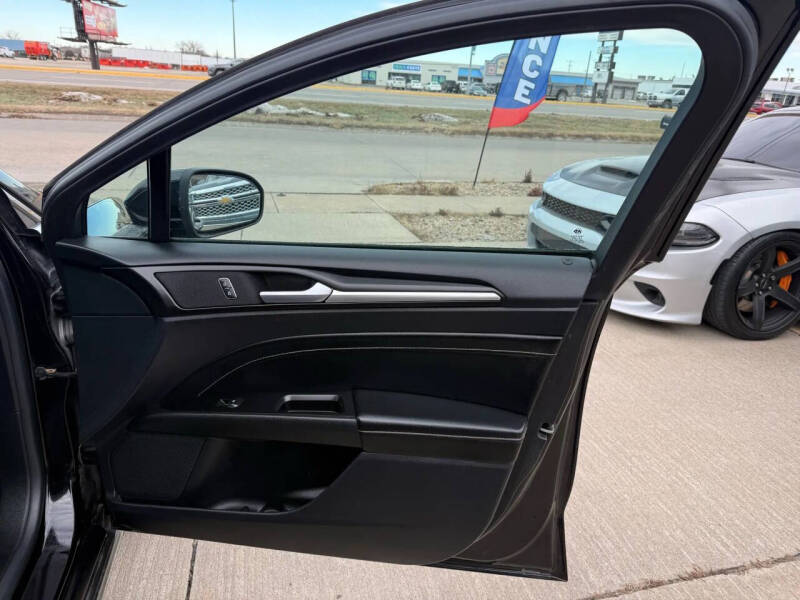 2020 Ford Fusion Titanium