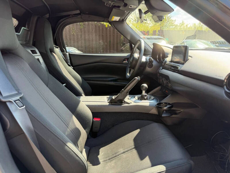 2023 Mazda MX-5 Miata Sport