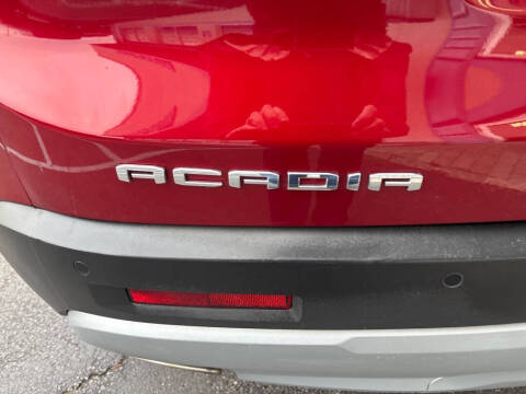 2023 GMC Acadia SLT