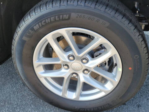 2025 Jeep Grand Cherokee Laredo X