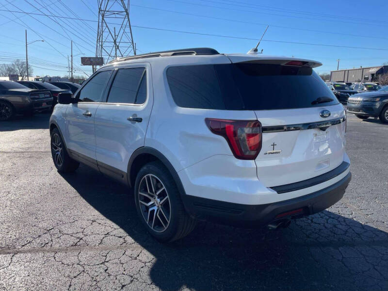 2018 Ford Explorer Sport