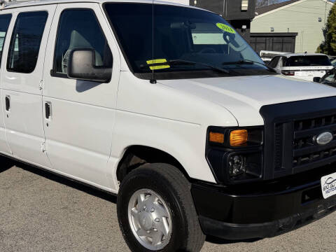 2014 Ford E-Series E-350 SD