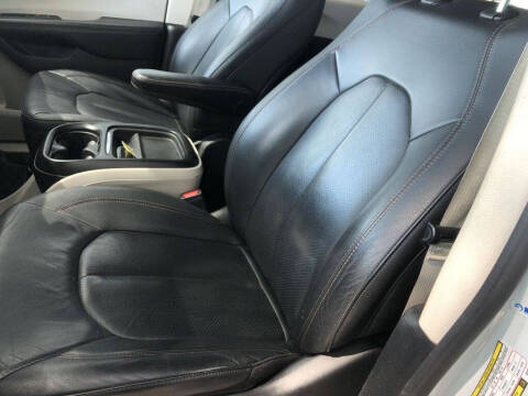 2020 Chrysler Pacifica Touring L