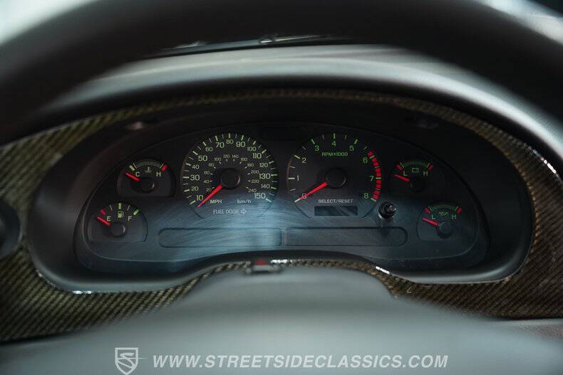 2004 Ford Mustang GT Deluxe