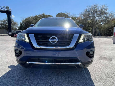 2019 Nissan Pathfinder S
