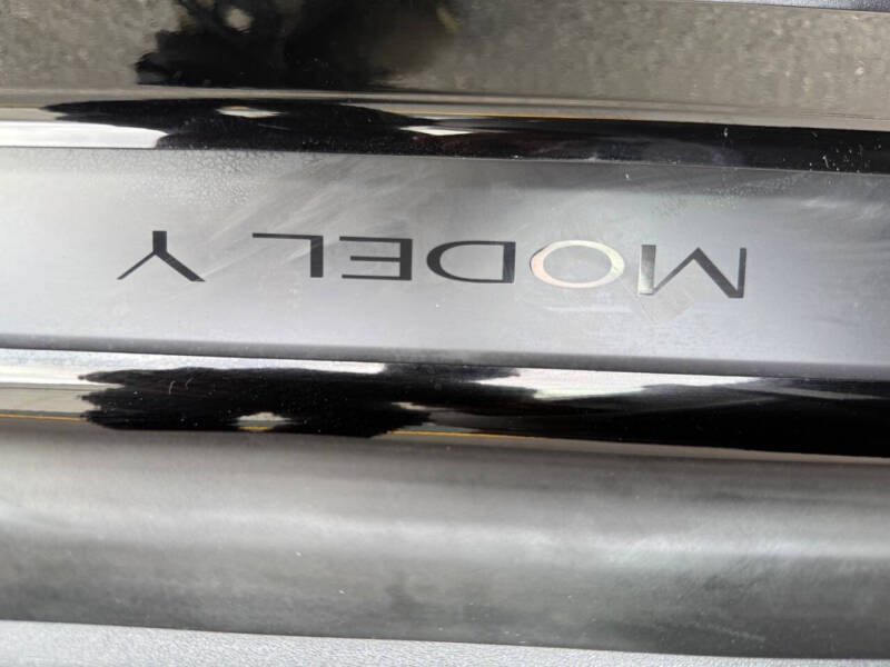 2025 Tesla Model Y Long Range
