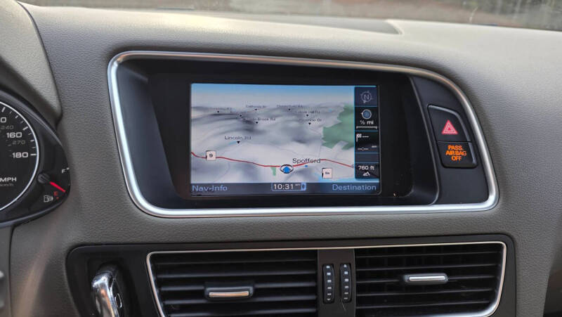 2012 Audi Q5 2.0T quattro Premium Plus