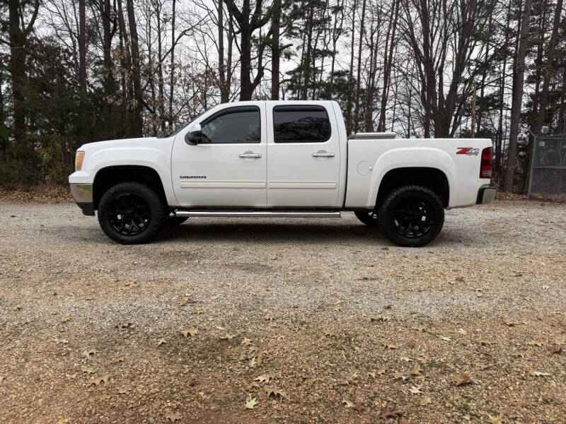 2011 GMC Sierra 1500 SLT's photo