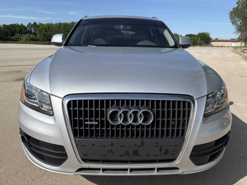2011 Audi Q5 2.0T quattro Premium Plus