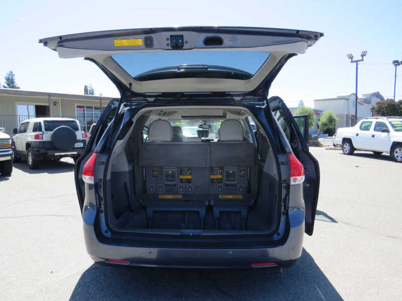 2013 Toyota Sienna