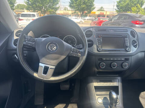2015 Volkswagen Tiguan S