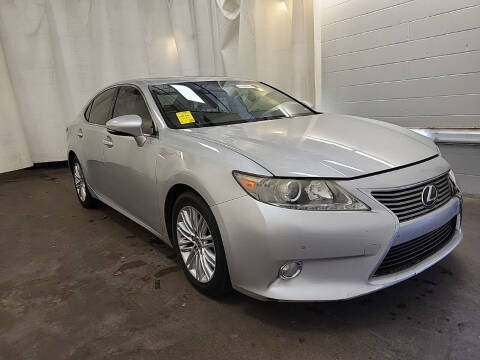 2013 Lexus ES 350 for sale at ROADSTAR MOTORS in Liberty Township OH