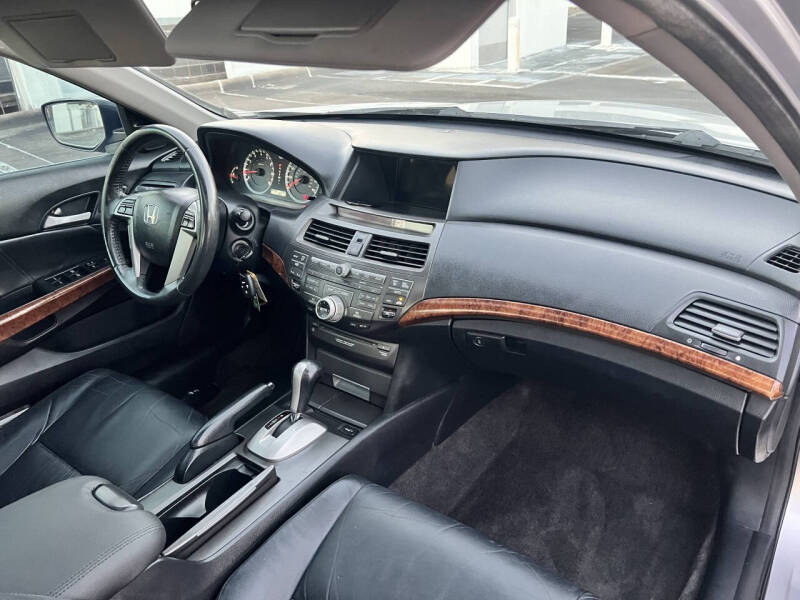 2012 Honda Accord EX-L V6 w/Navi