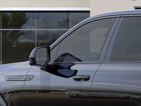 2025 Cadillac Escalade IQ Sport 2