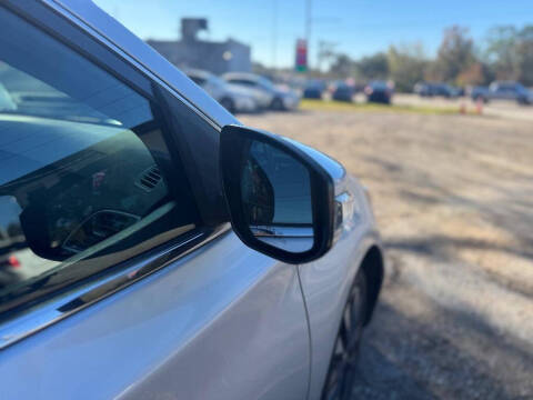 2017 Nissan Sentra SR