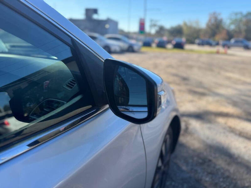 2017 Nissan Sentra SR