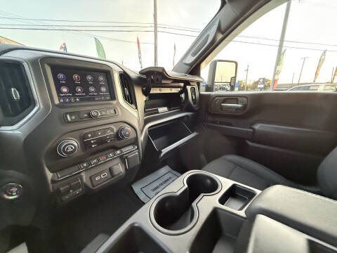 2025 Chevrolet Silverado 2500HD Custom