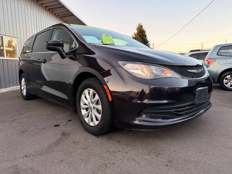 2017 Chrysler Pacifica Touring