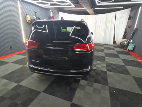 2018 Chrysler Pacifica Touring L Plus