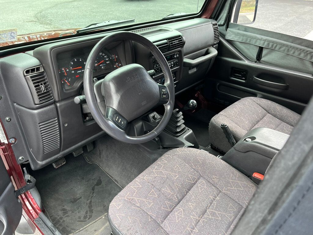 2001 Jeep Wrangler 29