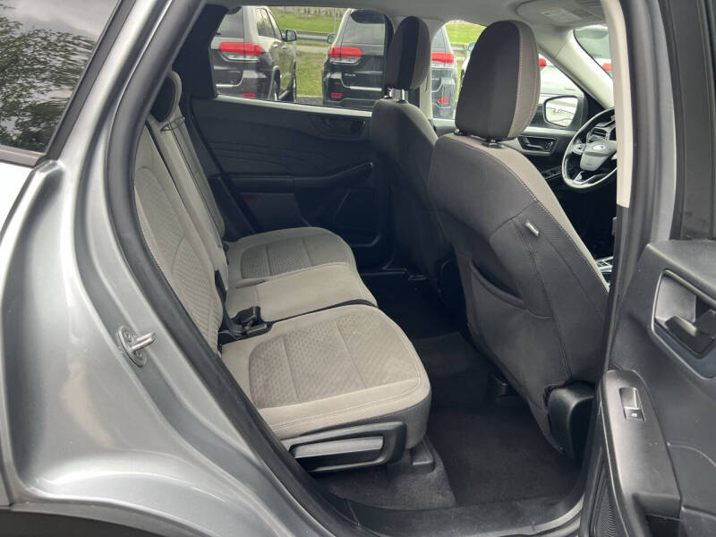 2022 Ford Escape SE